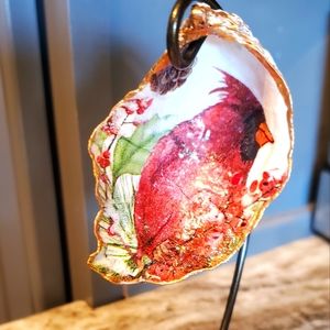 Cardinal Oyster Shell Ornament Design ⚜️❤️⚜️
